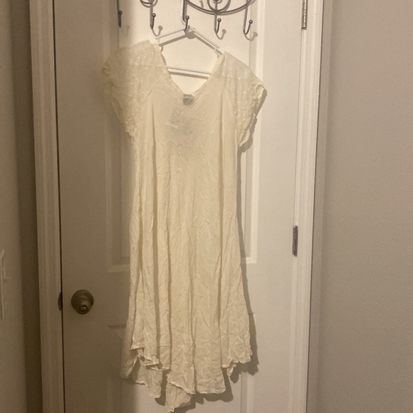 White lacy midi one size fits most cotton blend.  @WD - Picture 4 of 4